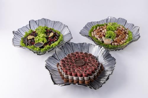 Chocolate tray, stuffed grape leaves, and musakhan E19 - Chocolate tray, stuffed grape leaves, and musakhan