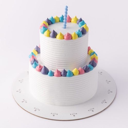 cake 987 - 6 Inches cake, enough for 8 to 10 persons with mixed flavors of red velvet, vanilla and chocolate