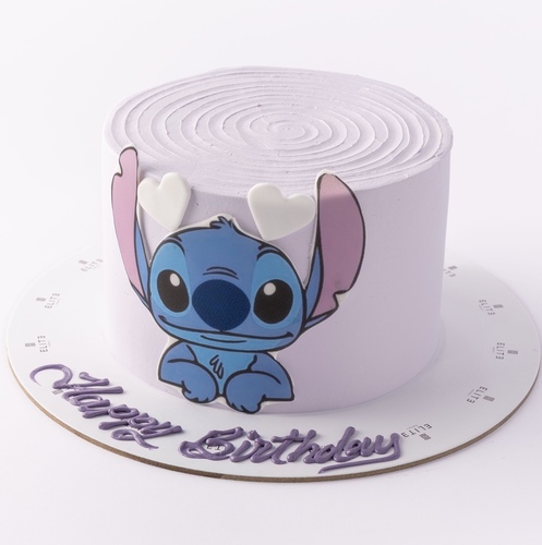 ‏Stitch cake 43 - 6 Inches cake, enough for 8 to 10 persons with mixed flavors of red velvet, vanilla and chocolate