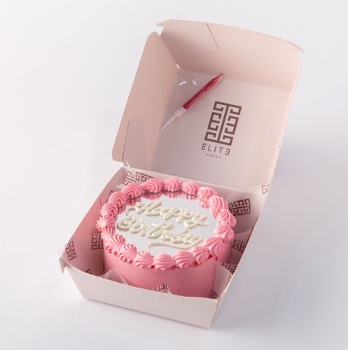 Mirror Mini Cake 11 - 4 Inches cake, enough for 1 to 2 persons, flavors are vanilla and strawberry.