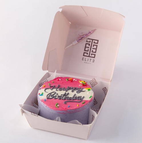 Mini Cake 22 - 4 Inches cake, enough for 1 to 2 persons, flavors are vanilla and strawberry.