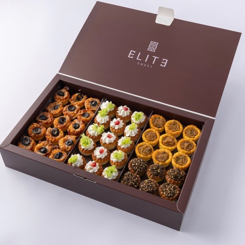 fatayer box - Labneh pies, pizza, potato and za'atar