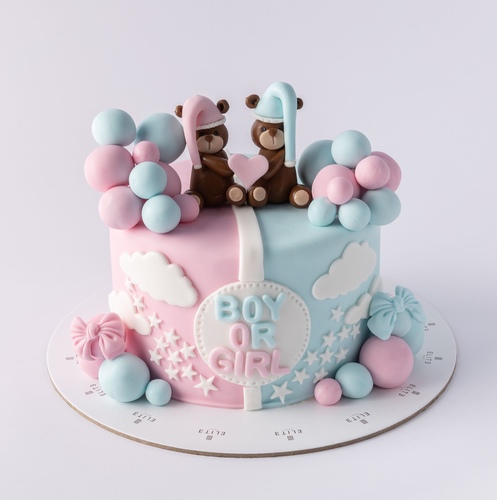 Gender determination cake 4 - 7 inch cake, enough for 8 to 10 people, the flavors are red velvet, vanilla and chocolate