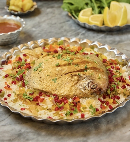 عيش زبيدي - عيش زبيدي حجم وسط يقدم مع الدقوس