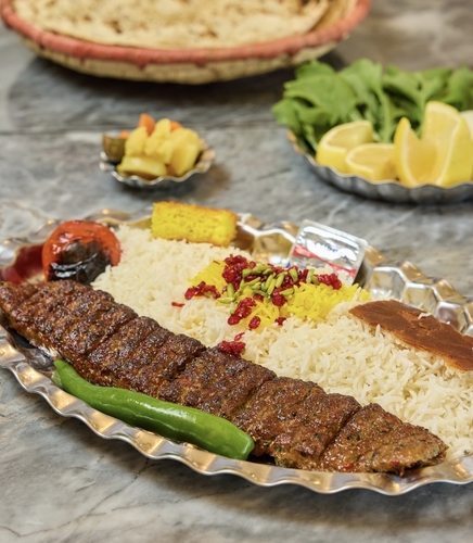 عيش كباب آبشار ممتاز ( جديد) - عيش كباب آبشار ممتاز يقدم مع المرق