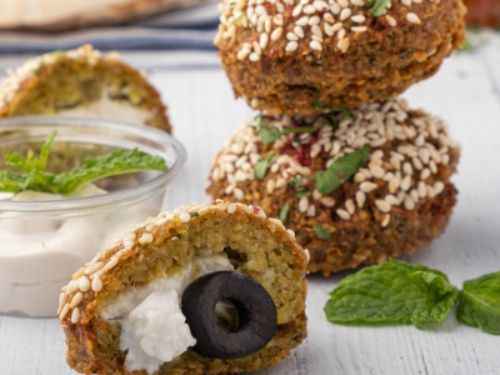 Mesh Bas Falafel - Falafel Stuffed With Labneh 3 Pieces