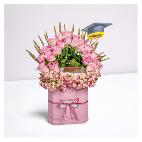 GRADUATION FLOWER BOX WITH MINI CAKE