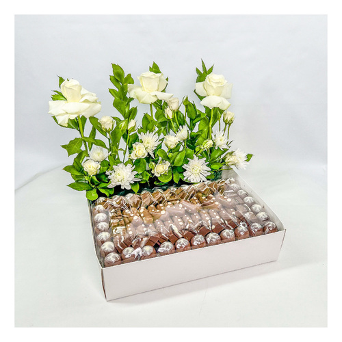 FLOWER BOX WITH CHOCOLATES - 1kg CHOCOLATES