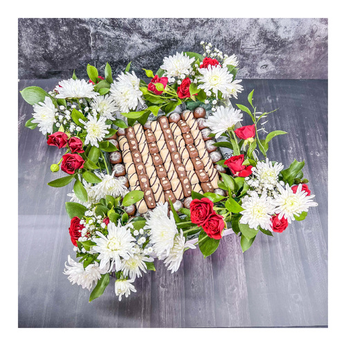 CHOCOLATES WITH FLOWERS - 900gms(80+pcs) ORIGINAL BELGIUM CHOCOLATE