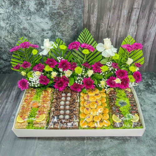 BIG PACKAGE 4 PLATTERS - 1 CHOCOLATES 1 VARAG ANAB 1 MUSAKKHAN 1 MINI FATAYER