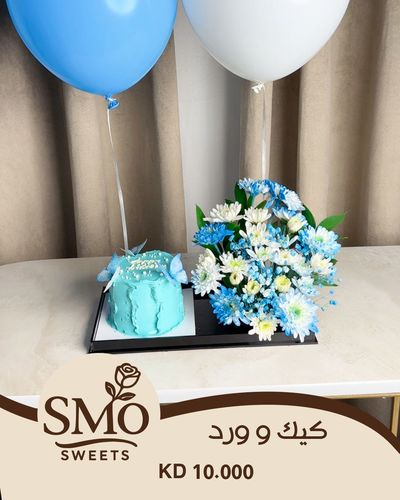 كعكة بالورود