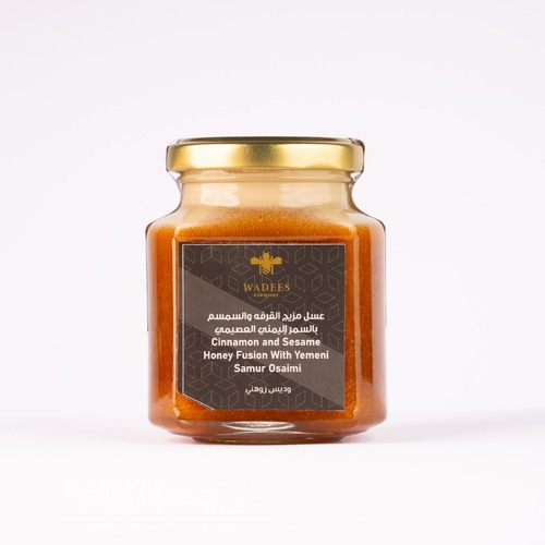 Cinnamon & Sesame Honey Fusion With Yemeni Samar Osaimi - A mixture known for its richness in nutrients like iron and zinc, with numerous health benefits. Ingredients: Cinnamon Sesame Seed Yemeni samur Osaimi honey. Benefits: Enhances immunity. Useful for anemia and iron deficiency. Regulating cholesterol level. Useful for toothache. Symptoms: May cause a slight increase in body temperature due to the presence of Cinnamon and sesame
in the body. How to Use: Take one tablespoon mixed with a glass of warm water. Size: 275 gm