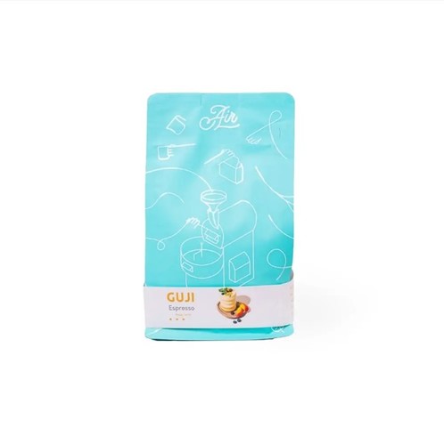 Guji Cofee – Espresso - Origin: Ethiopia – Goji Processing: Natural Tasting Notes:  Pineapple – Mango – Tropical Fruits – Flowers Weight: 250 g Note: Store in a cool, dry place. For best quality, keep the coffee in its vacuum-sealed bag to prevent damage and preserve flavor.