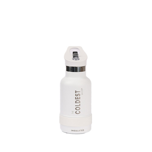 White - Engineered with triple insulated layers of stainless steel. Fully insulated flip top lid. 36+ Hours Cold, 13+ Hours Hot. Fits big ice cubes. Lightweight. Very strong and solid build. Floats in oceans and pools. Doesn’t leak, doesn’t rust.