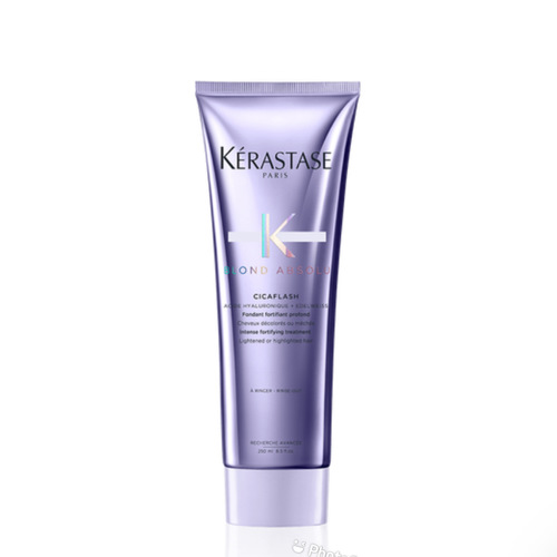 Yasmine Hair Boutique - BLOND ABSOLU Blond Absolu Cicaflash Anti-Brass Conditioner 250ml - The nourishing power of a mask with the light touch of a conditioner: instantly restores, softens and protects hair from breakage. Deeply moisturizes strands without weighing down.