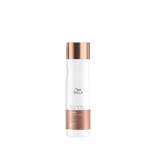 FUSION SHAMPOO 250ML - An intensive repair shampoo that detangles and protects dry, damaged hair.
Silksteel Fusion Technology combines silk amino acids and micronized lipids to repair and protect hair from breakage and instantly smooth it. 1.Apply on wet hair and distribute evenly on scalp.
2.Massage and lather.
3.Rinse and repeat if needed.