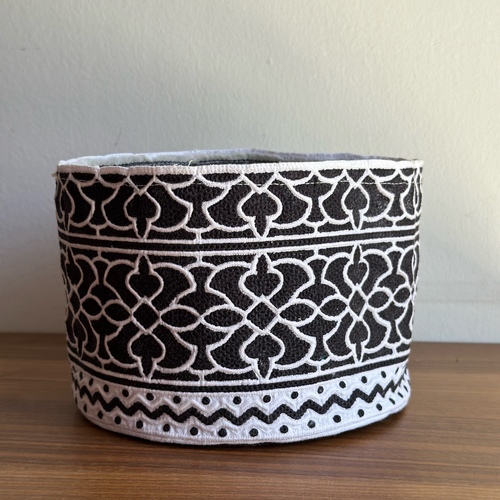 Kumma Basket black 1
