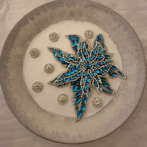 Wall Decor Plate Blue gem flower