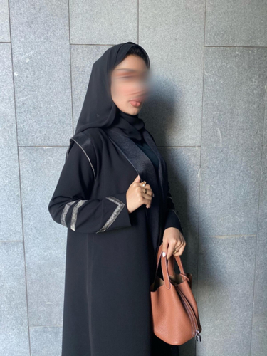 Saham Abaya - RN1 - Please Write the Following Information in the Notes Box Below: 
Shoulder Size: 
Sleeve Length:
 Chest Rotation: 
Note: Implementation Period Is 7 Days  Delivery Fee of 3 Dinars to Be Paid upon Receipt of the Order