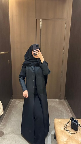 Saham Abaya - MK - Please Write the Following Information in the Notes Box Below:
Shoulder Size:
Sleeve Length:
Chest Rotation:
Note: Implementation Period Is 12 Days 
Delivery Fee of 3 Dinars to Be Paid upon Receipt of the Order