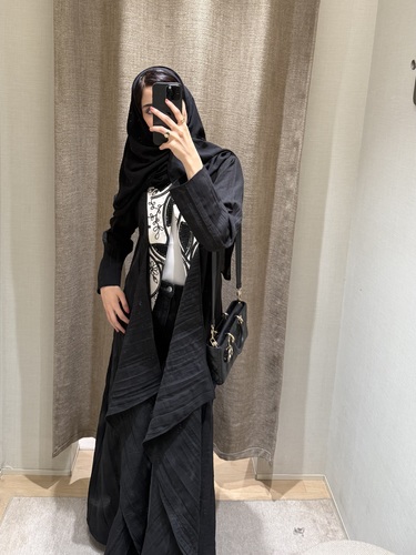 Jp - Please Write the Following Information in the Notes Box Below:
Shoulder Size:
Sleeve Length:
Chest Rotation:
Note: Implementation Period Is 7 Days 
Delivery Fee of 3 Dinars to Be Paid upon Receipt of the Order