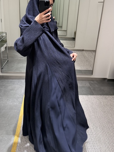 KR navy - Please Write the Following Information in the Notes Box Below:
Shoulder Size:
Sleeve Length:
Chest Rotation:
Note: Implementation Period Is 7 Days
Delivery Fee of 3 Dinars to Be Paid upon Receipt of the Order