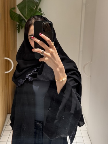 Flowery Hejab - Linen black Hejab with a unique flower embroidery Length of two meters and width 80 inchesNote: Implementation Period Is 1- 2 days