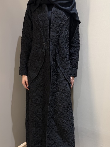 NT - يرجى كتابة البيانات التالية في صندوق الملاحظات في الأسفل:
مقاس الكتف :
طول الكم : 
دوران الصدر: 
ملاحظة: مدة التنفيذ 7 يوم
رسوم التوصيل ٣ دنانير يتم دفعهم عند استلام الطلب