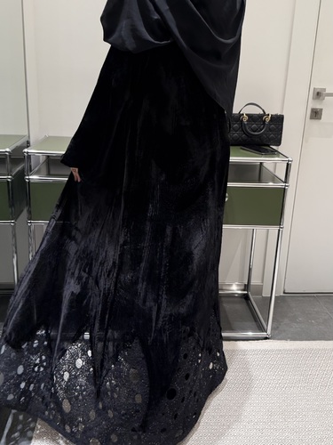 FK - يرجى كتابة البيانات التالية في صندوق الملاحظات في الأسفل:
مقاس الكتف :
طول الكم :&nbsp;
دوران الصدر:&nbsp;
ملاحظة: مدة التنفيذ 7 يوم
رسوم التوصيل ٣ دنانير يتم دفعهم عند استلام الطلب