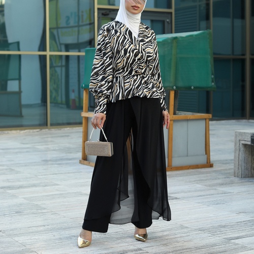 code 127 - Trousers and shirt