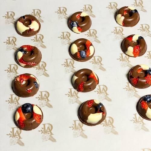 donut chocolate