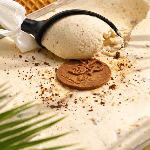 ice cream chocolate cubes