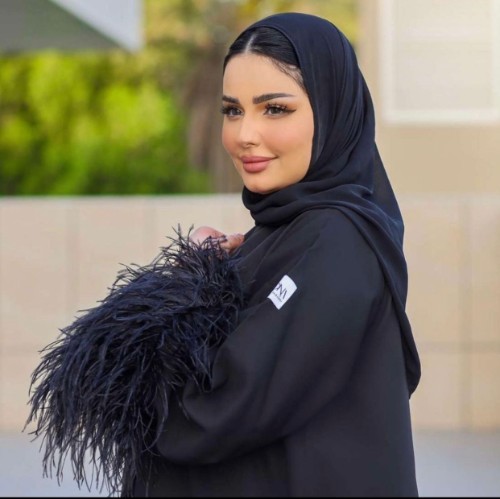 16 - Free size, but we need the length of the abaya

raw type  : Barbi