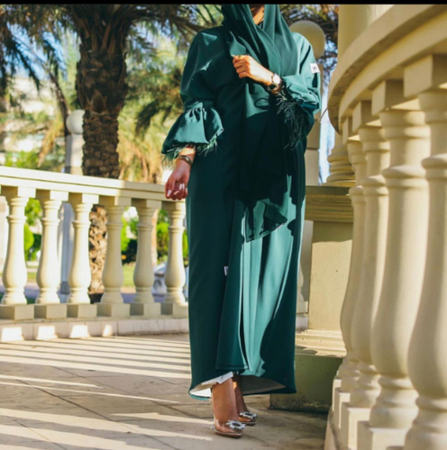 34 - Free size, but we need the length of the abaya 
 
 raw type : Barbi