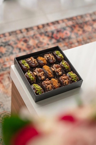 ‏Luxury box Chocolate Stuffed Dates - pistachios lotus pecan