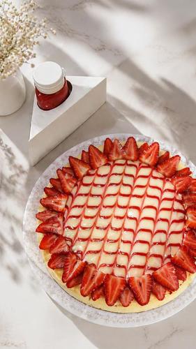 Camellia Vanilla and strawberry cheesecake