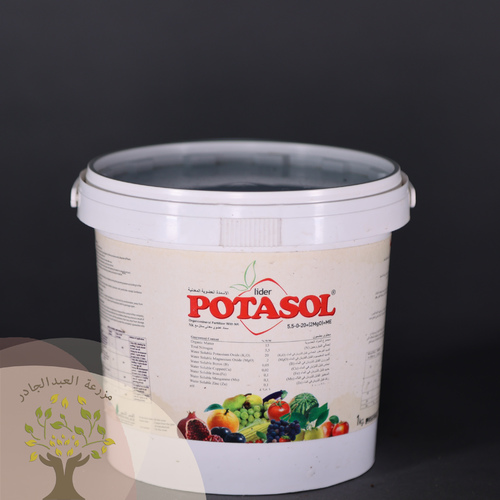 LIDER POTASOL - ORGANOMINERAL FERTILIZER WITH NK
Potasol is a specific product that responds quickly to the potassium (K) needs of plants. Even in all kinds of stress conditions (extreme heat, cold and salinity), it can be easily absorbed by plant roots due to its special formulation.
When used with drip irrigation system, the negatively (-) charged nitrate (NO3)(-) and potassium (K) (+) in the root zone combine to form potassium nitrate (KNOs) compound and is carried by the transmission bundles through the roots. In foliar applications, it quickly passes through the stomata and meets the potassium (K) need. It increases the market value of fruits by directly affecting the growth, color, quality and sugar content of the fruit. It eliminates the deformity of the fruits and helps the standard
formation of the fruit shell. There is no problem with overdose. It is
appropriate to overdose for sudden growth. It does not have any
burning.