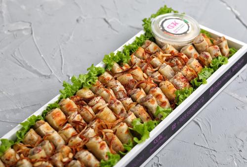 mosakhan white tray
