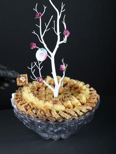 Lavan plate.mix arabic sweet
