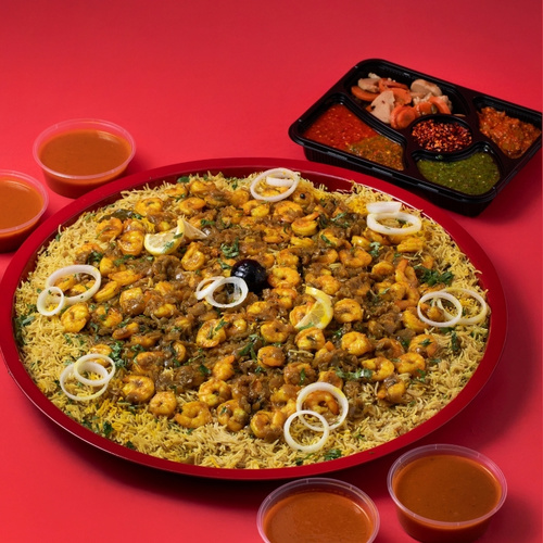 Marbiyan Tray - Marbiyan tray served with premium basmati rice, fresh shrimp, Daqoos sauce, five varieties of Mabooj, and Achar