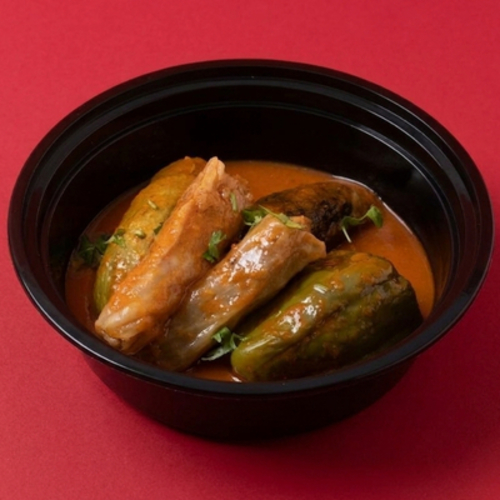 Mixed Mahashi - Assorted stuffed vegetables: pepper, eggplant, cabbage, and zucchini