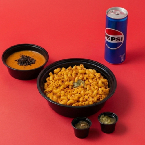 Al-Tayyibin Pasta Combo - Boiled pasta with sauce and minced meat, served with an appetizer of your choice and a soft drink
