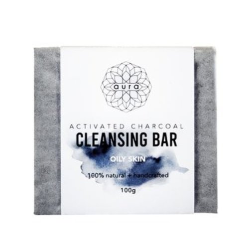 شريط تنظيف الفحم المنشط - Activated Charcoal is a best selling soap for good reason! This bar deeply cleanses and removes grime and dirt from clogged pores, leaving the skin squeaky clean and acne-free.