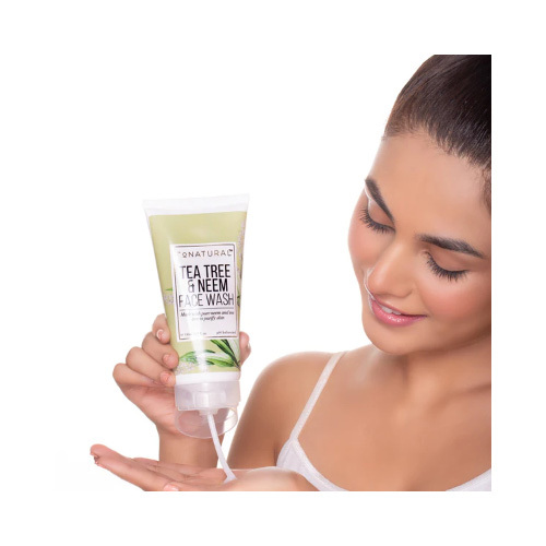 Tea Tree & neem Face Wash-150ml - Tea Tree and Neem Face Wash is an ideal daily acne face wash for oily and acne-prone skin
This acne face wash dissolves dirt and everyday impurities without irritating or stripping the skin of its essential moisture.