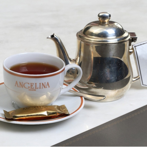 N 226 Cocoa tea - Tea from china, ceylon with cocoa, almond and rose petals flavour.