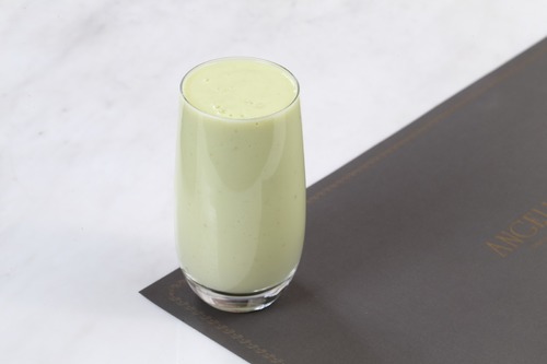 Louvre - green apple, pineapple, avocado with milk