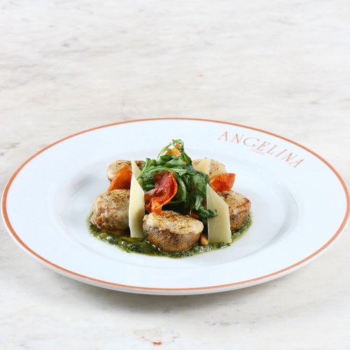 Stuffed mushroom - Mushroom, arugula, Parmesan, pesto sauce, cream cheese, lemon dressing,