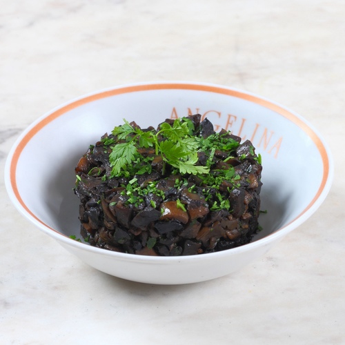 Pan-sauteed mushrooms - Mushroom
  sauté in onions with white wine and parsley's