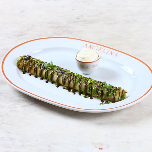 Pistachio crepe - Crêpe with mascarpone, pistachio praliné, Chantilly Angelina.