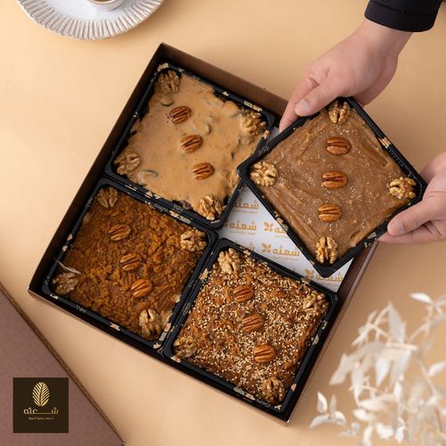 Box 4 Types - Tamrya With Nuts, Ranjia With Walnut, Kabis With Cardamom And Saffron, Aseeda Dates